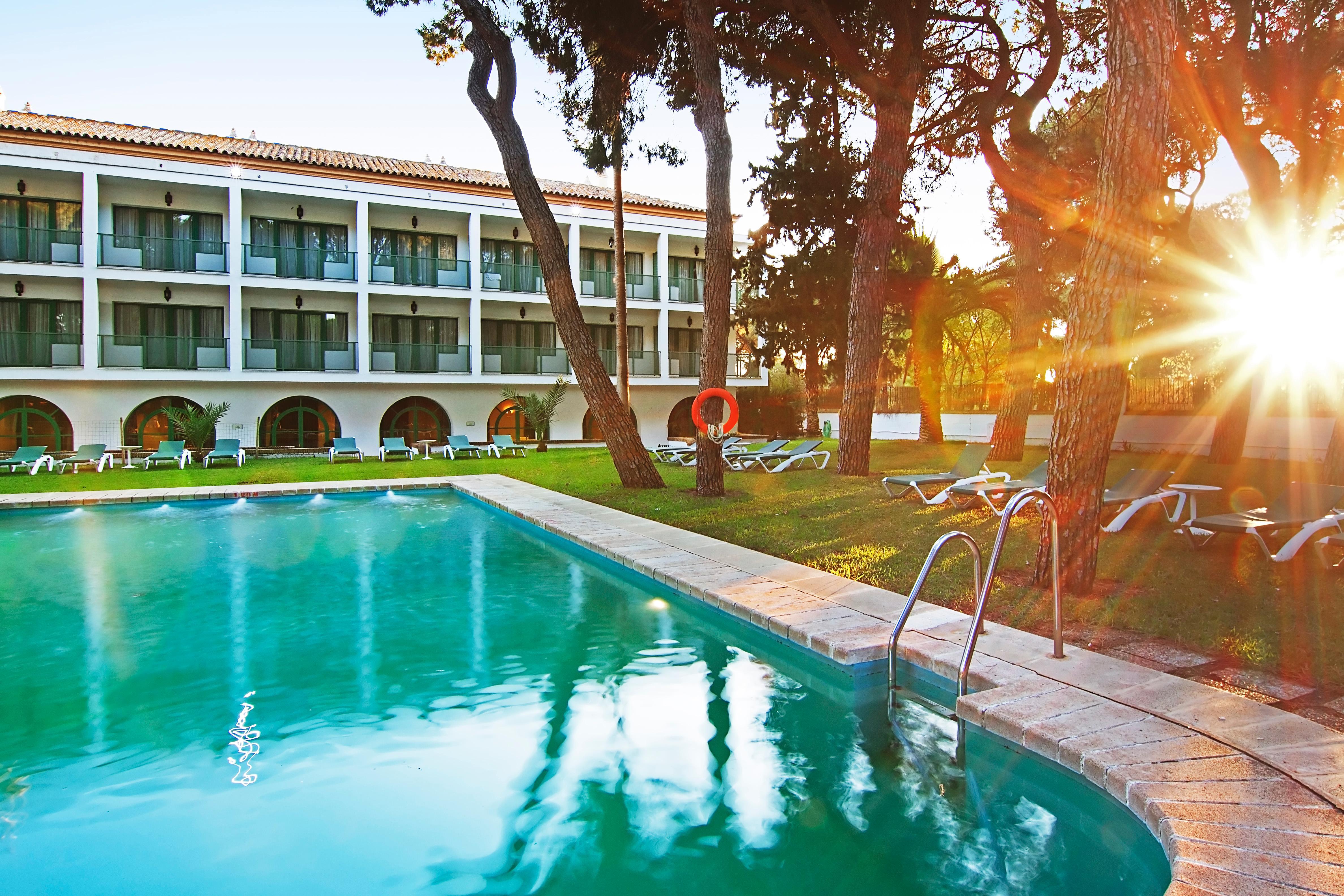 Hotel Oromana Alcalá de Guadaira Esterno foto