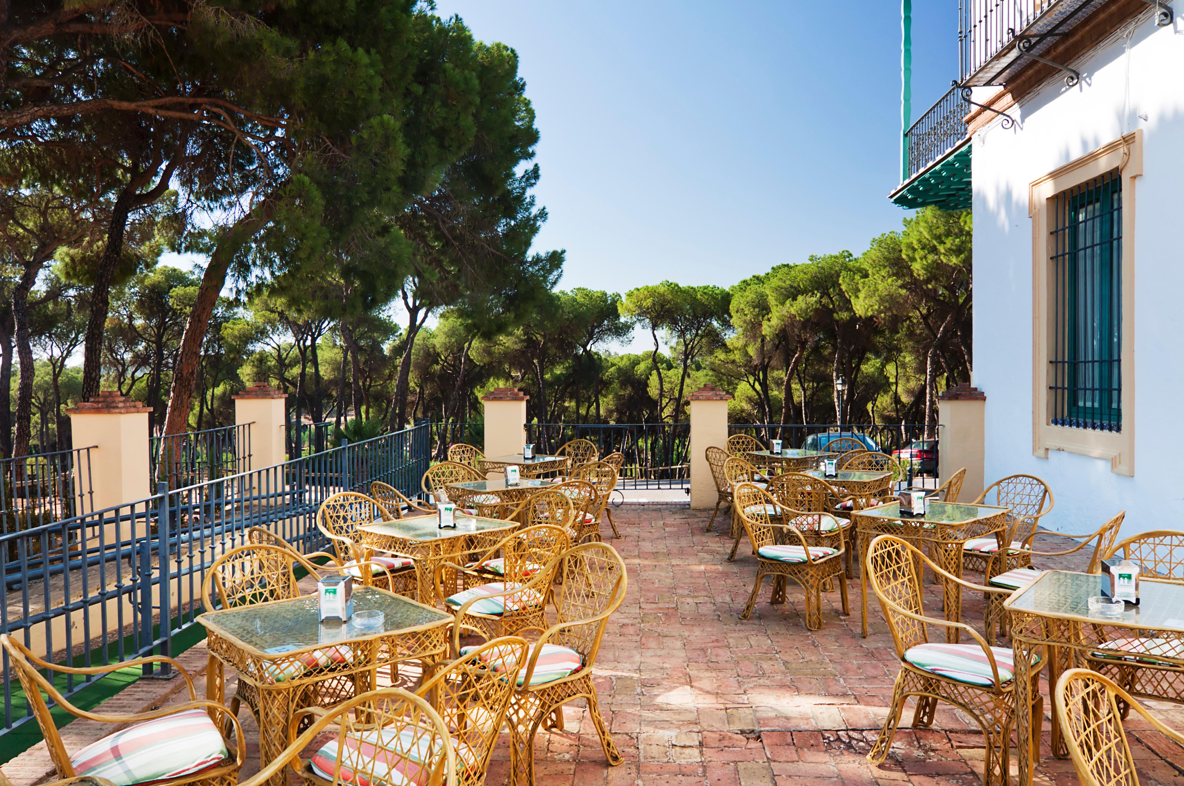 Hotel Oromana Alcalá de Guadaira Esterno foto