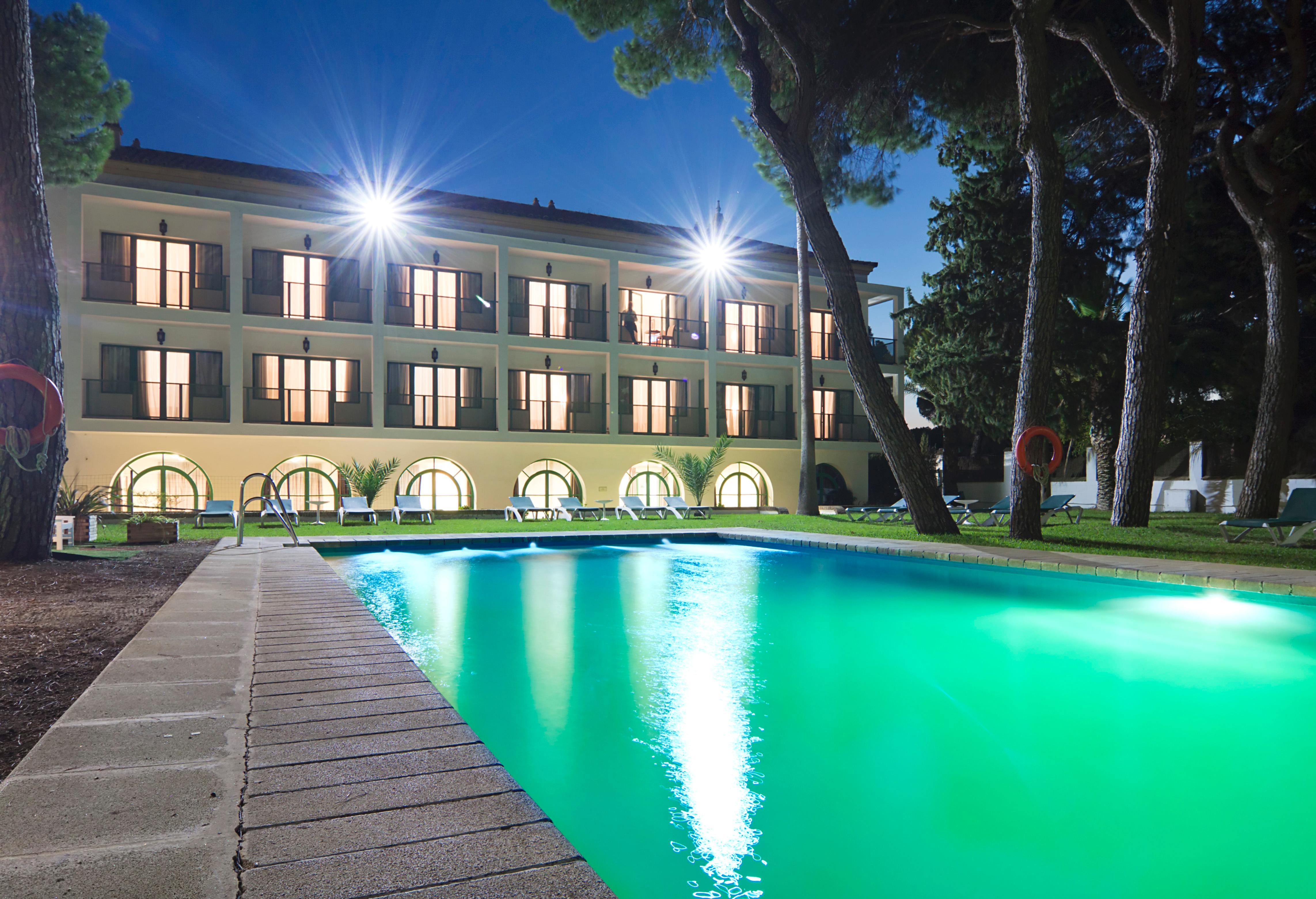 Hotel Oromana Alcalá de Guadaira Esterno foto