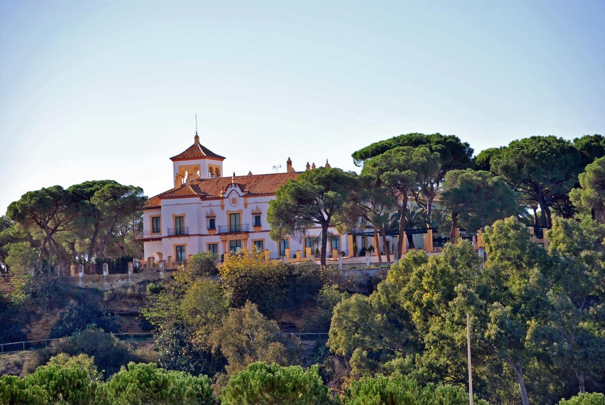 Hotel Oromana Alcalá de Guadaira Esterno foto