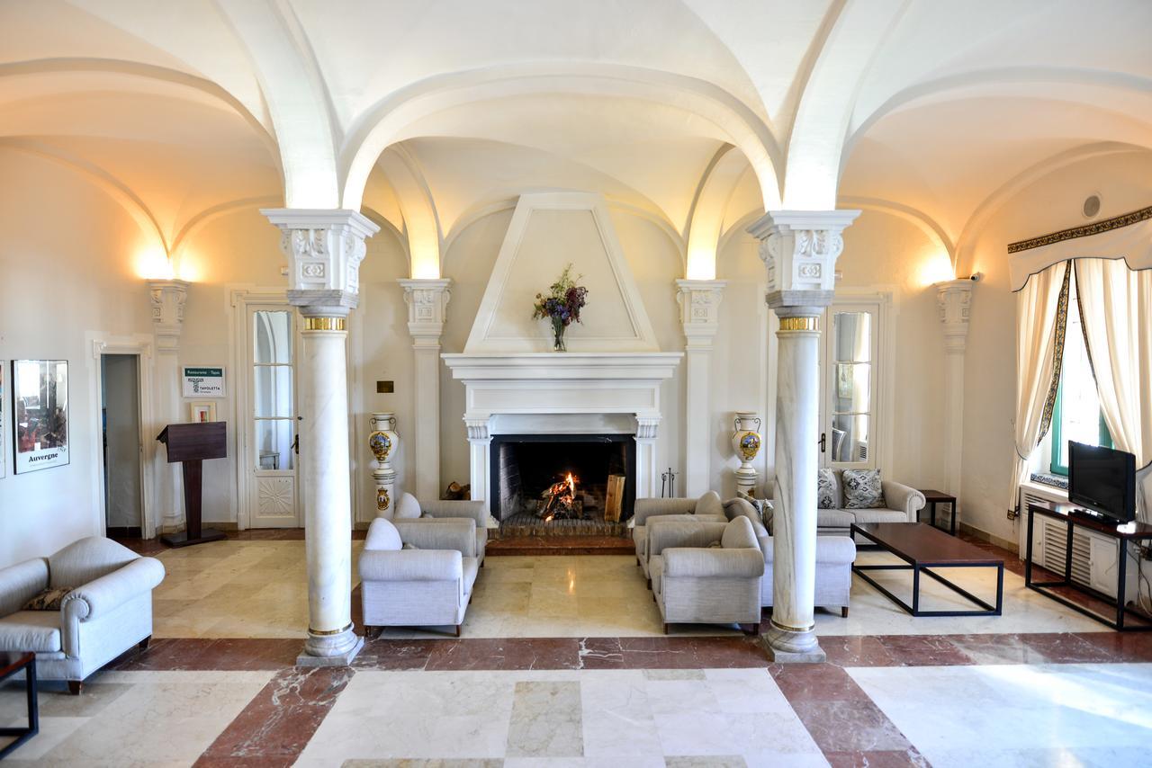 Hotel Oromana Alcalá de Guadaira Esterno foto